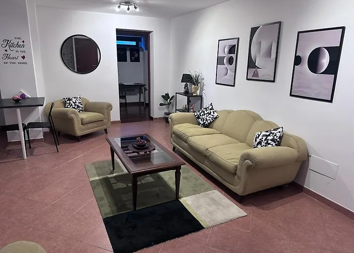 Harmony House Apartment Rom
